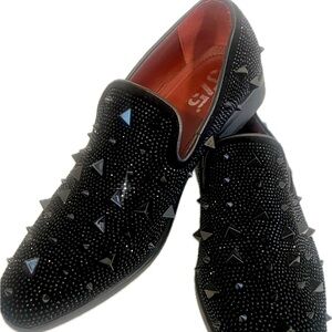 Black shiny casual dress shoes